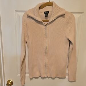 evie Cream Ribbed Zippered Turtleneck Sweater. Size XL